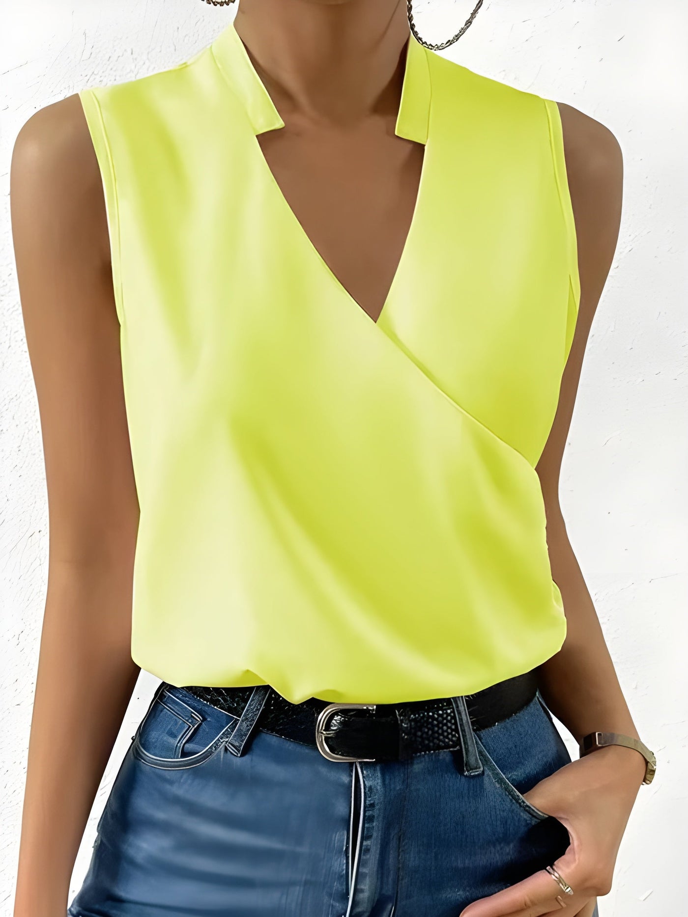 Aurella | Mouwloze V-hals Top